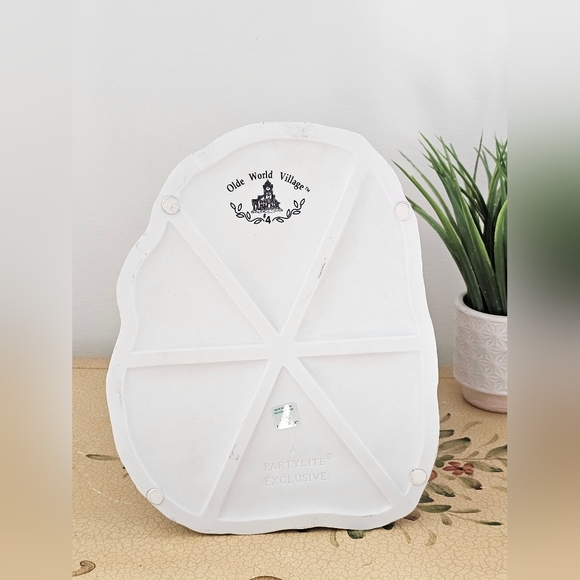 Vintage Clock Tower Porcelain Old World Village #4 The Clocktower - Picture 7 of 13